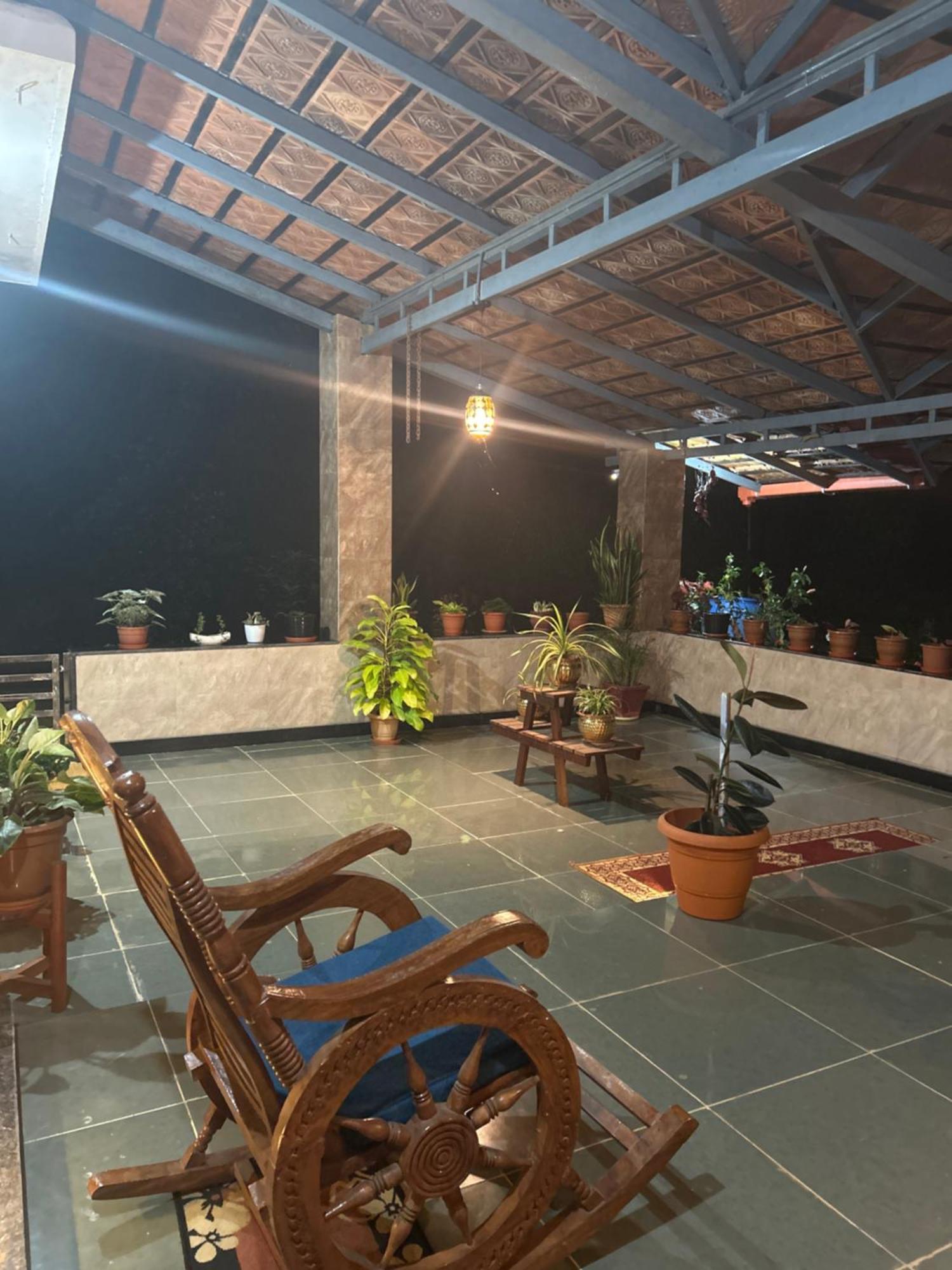 Coorg Naladi Holidays Kakkabe ภายนอก รูปภาพ